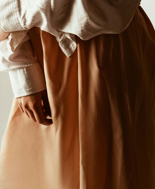 Exclusive Brown - Image 4